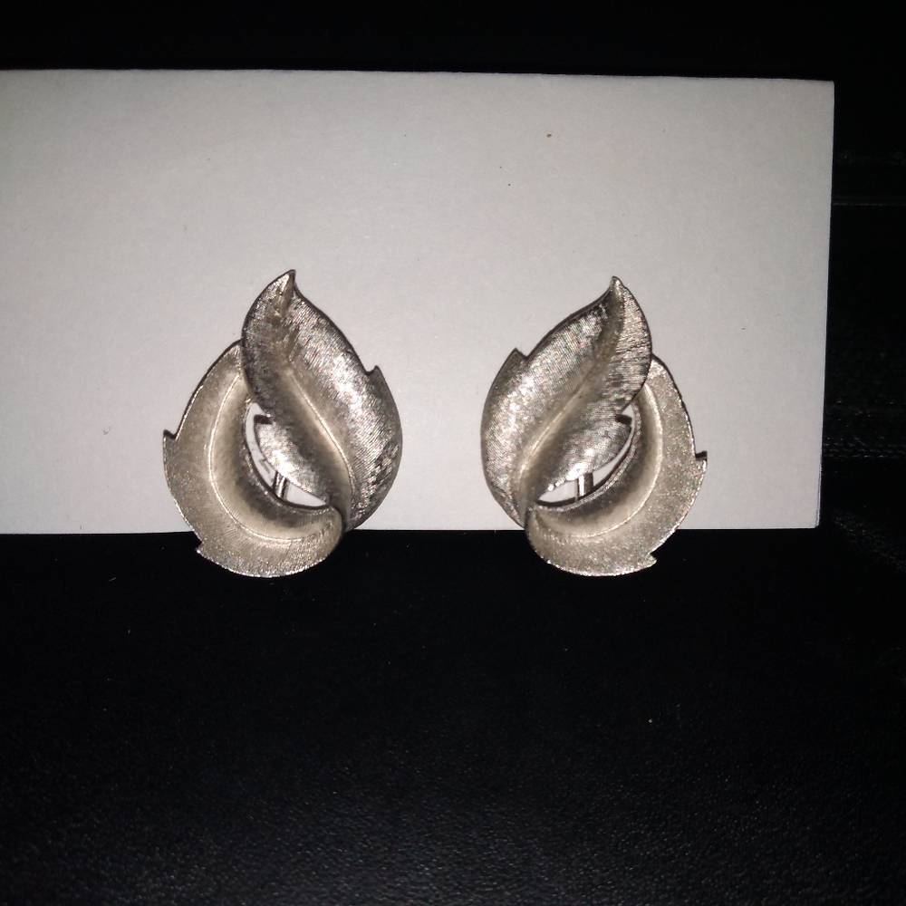 Vintage Pair of Trifari Clip-On Earrings, Silver Leaf Pattern, Signed